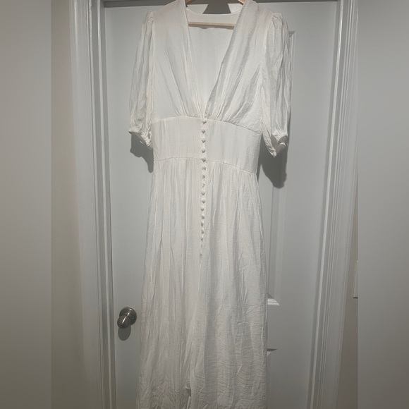 Commense Dresses & Skirts - Commense White Button-Down Dress NWT